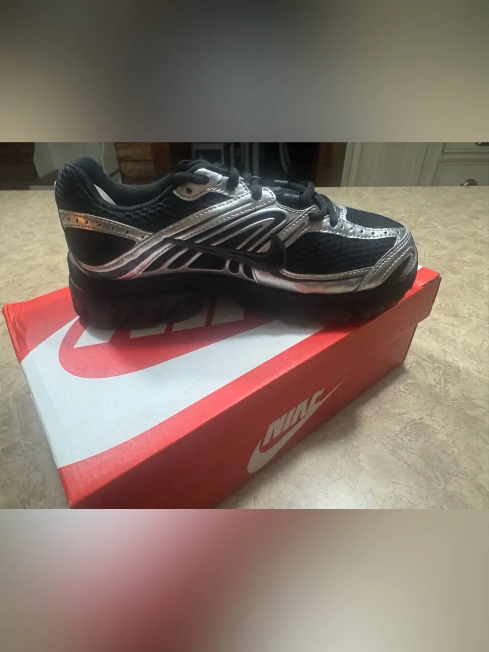 Nike air max moto 2K Black and Silver Mesh Lace-Up Sneakers